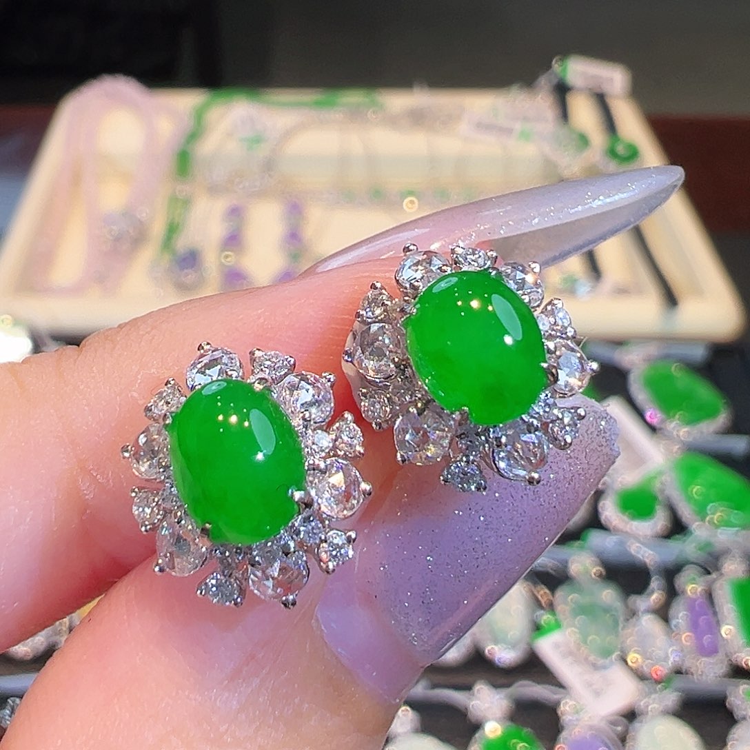 翡翠耳钉18K金镶嵌翡翠