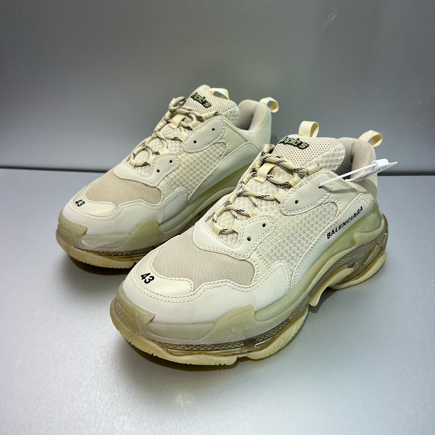 99新 Balenciaga/巴黎世家 triple s奶茶气垫/43码（北京）