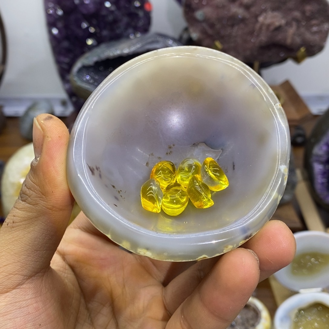 未镶嵌水晶大型摆件（非配饰）