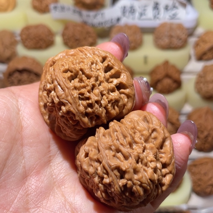 【闪购商品】文玩核桃把件南疆石