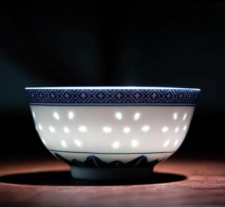 景德镇高温陶瓷青花玲珑4.5英寸釉中彩米饭碗龙纹牡丹花纹家用瓷