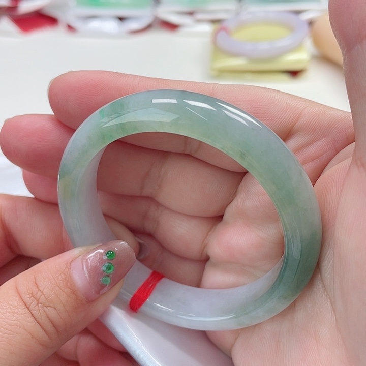 翡翠手镯未镶嵌缅甸翡翠手镯56圈