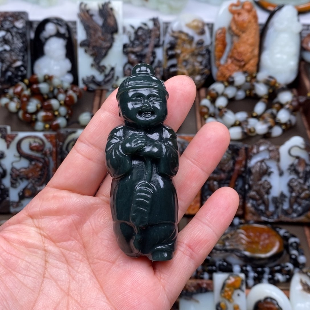 颈饰未镶嵌和田玉