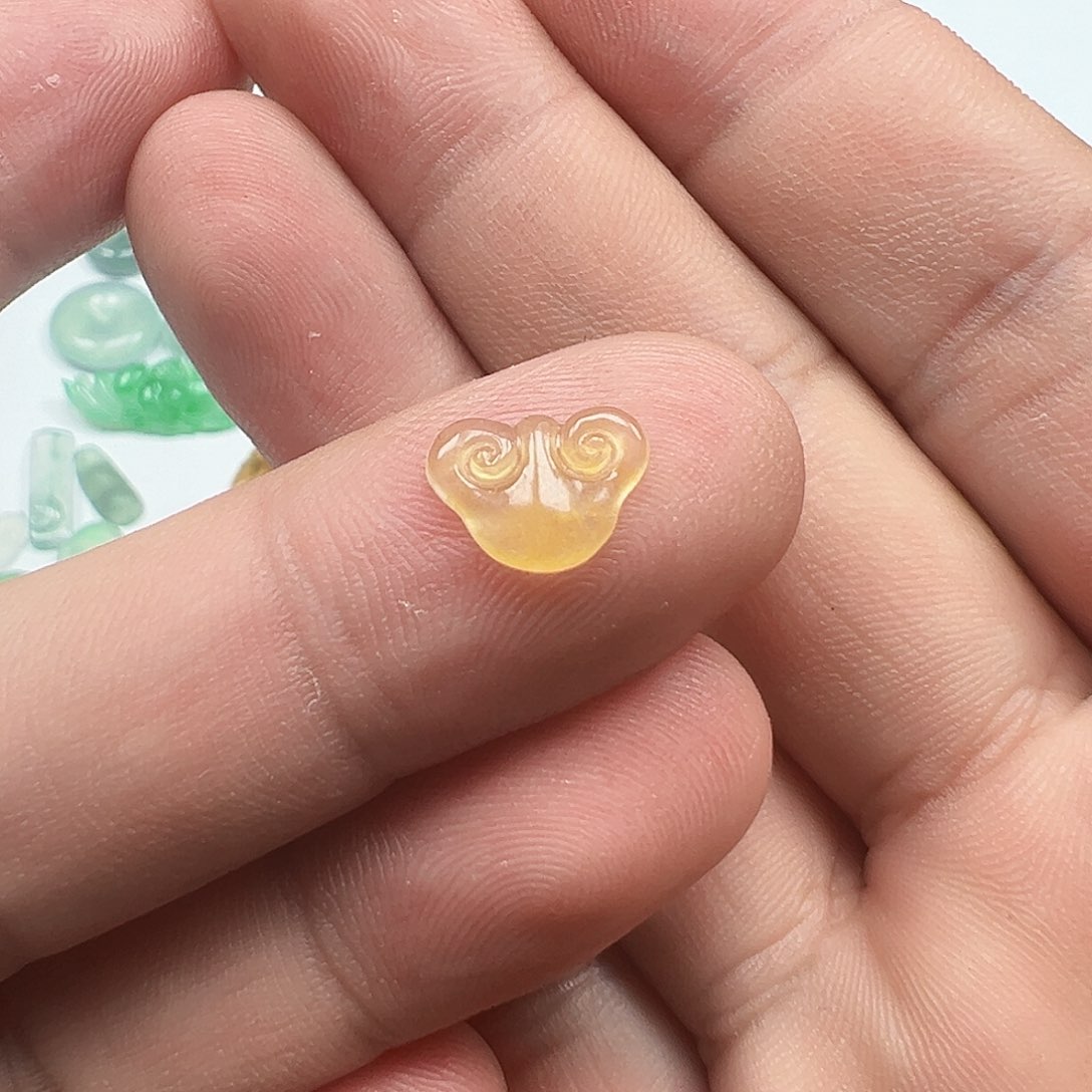 定制翡翠未镶嵌如意头