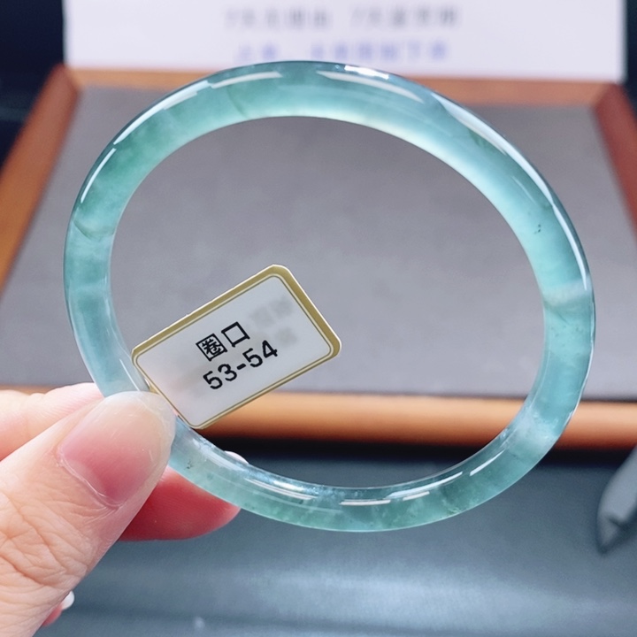 翡翠未镶嵌手镯翡翠手镯39
