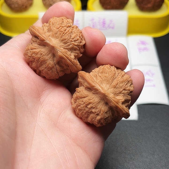 文玩核桃吊坠41全品血麒麟