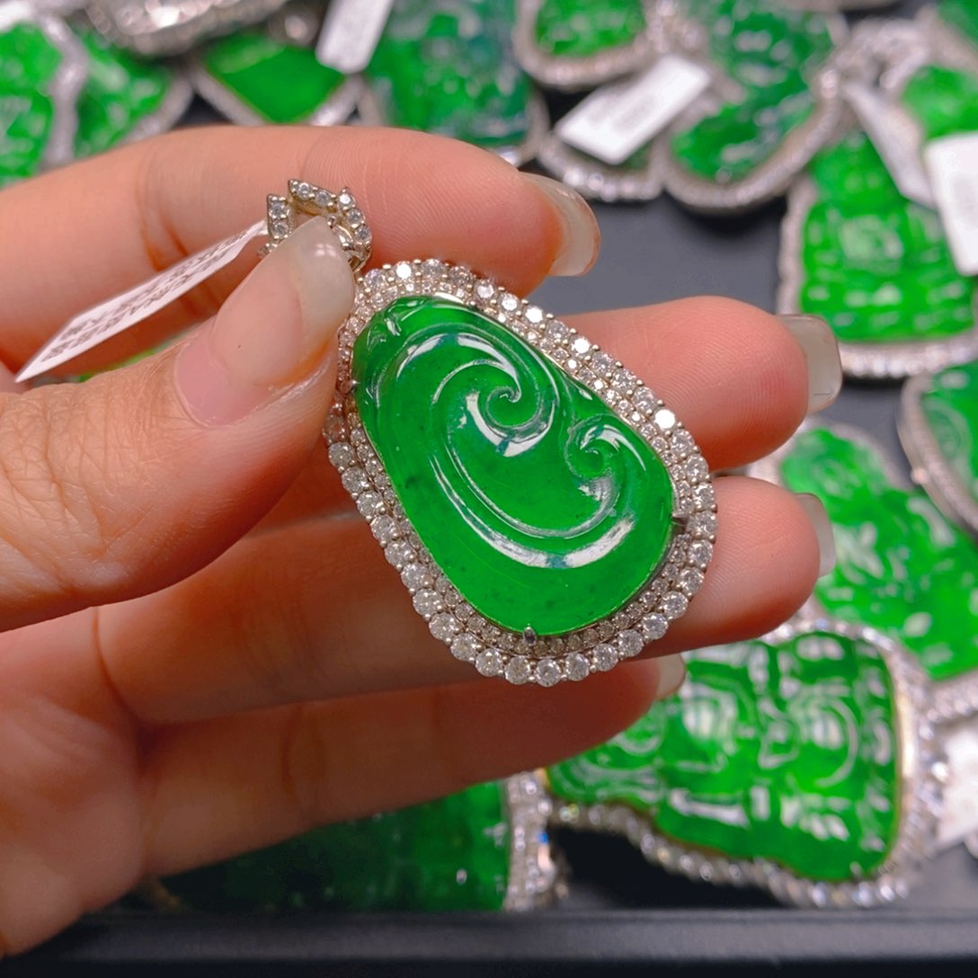 翡翠颈饰银S925镶嵌888888888