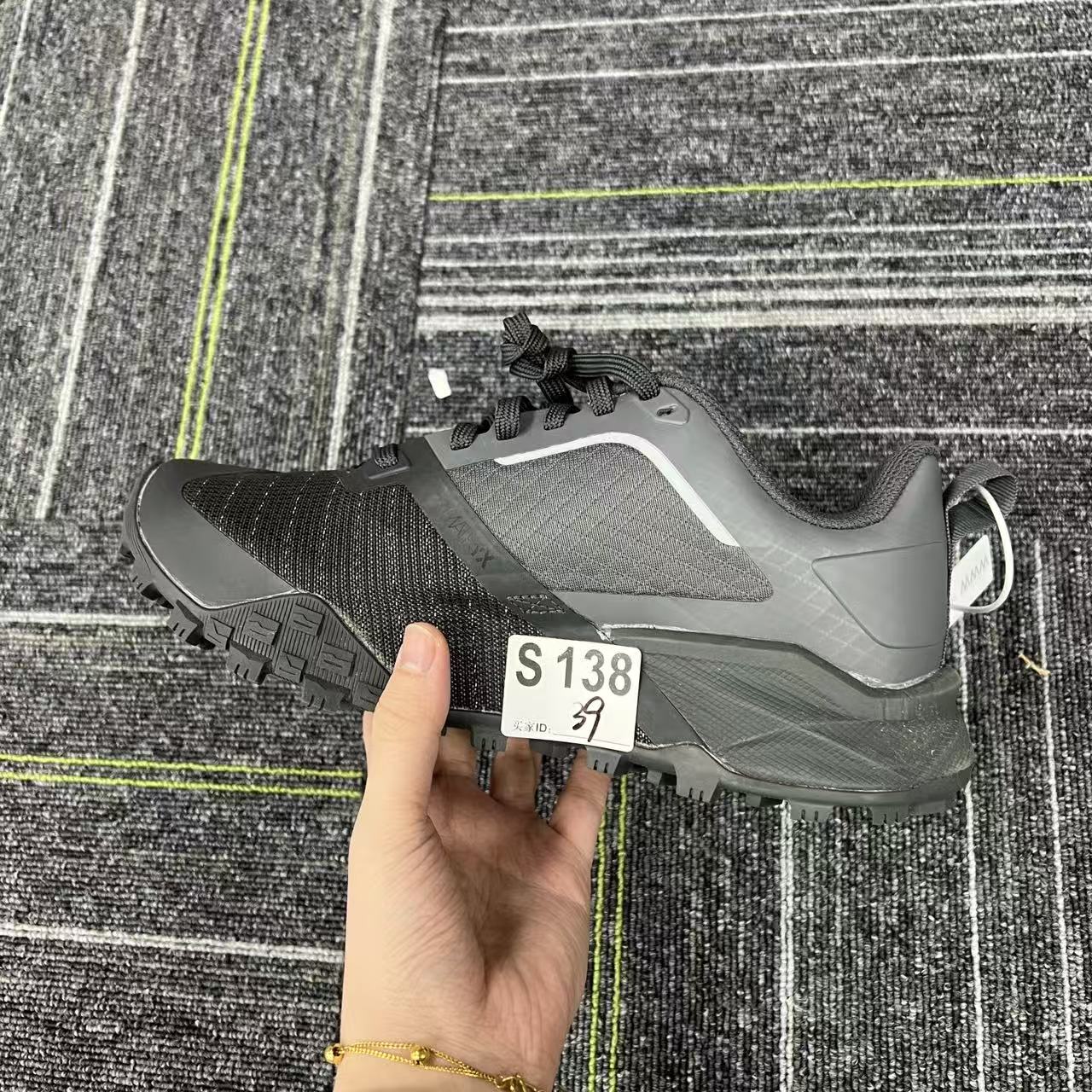 3-新款户外运动百搭休闲鞋 S138