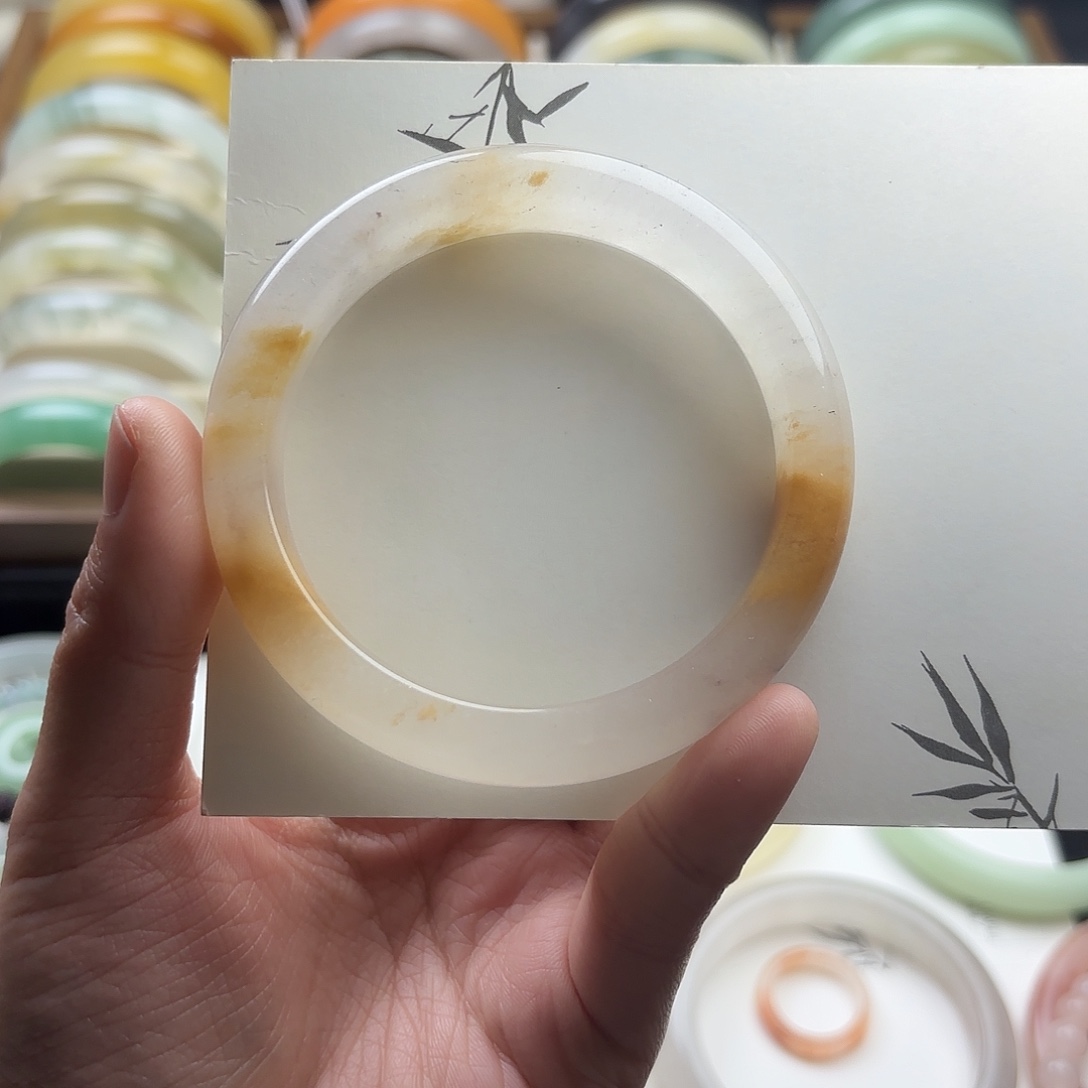 石英质玉未镶嵌手镯58圈口