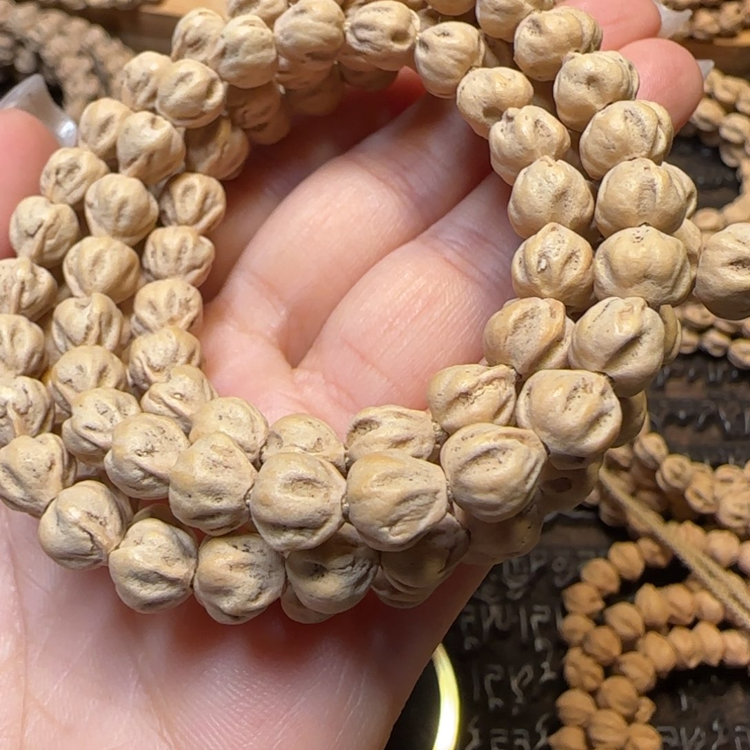 柏香籽/百香籽吊坠一***遛