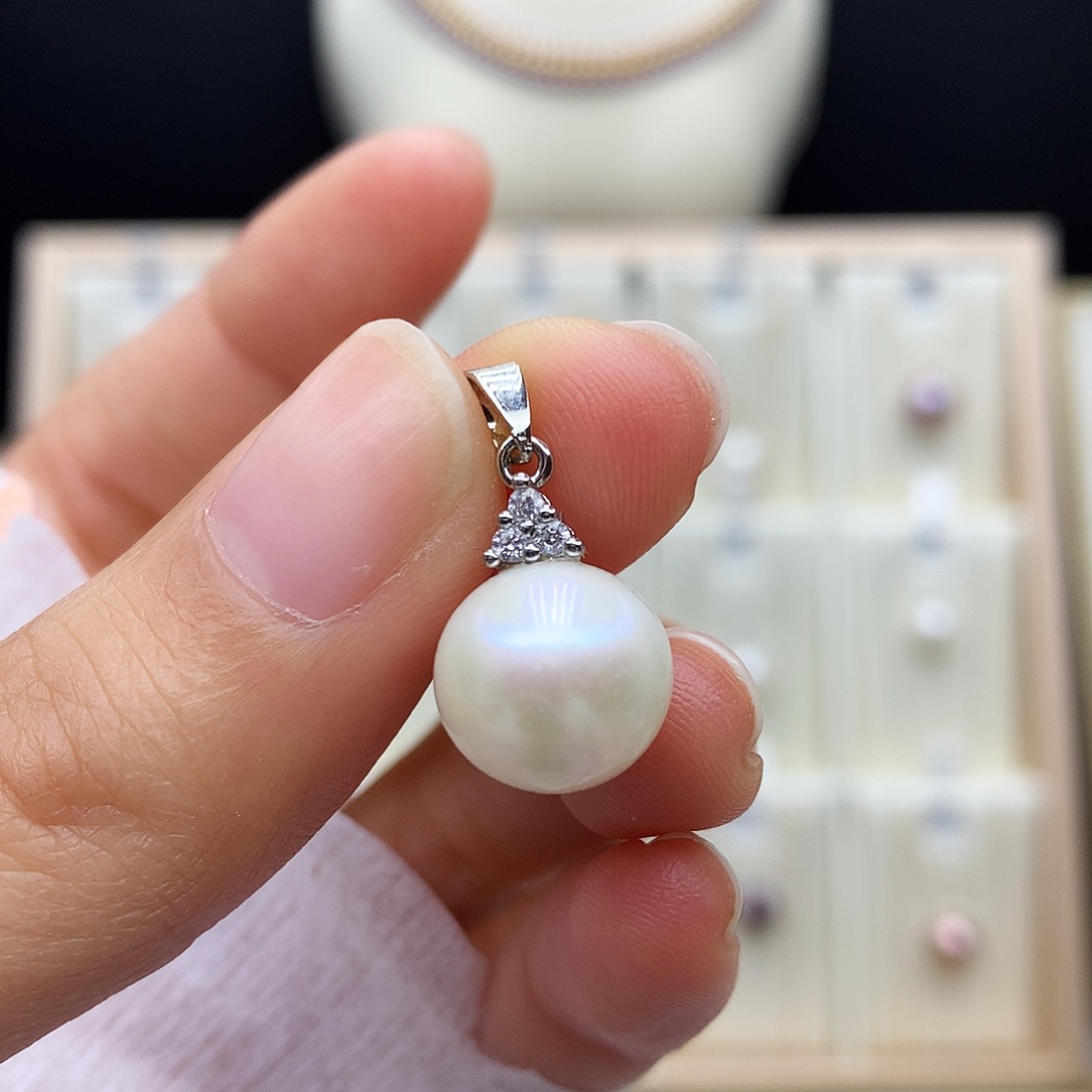 淡水珍珠吊坠(赠链)合金