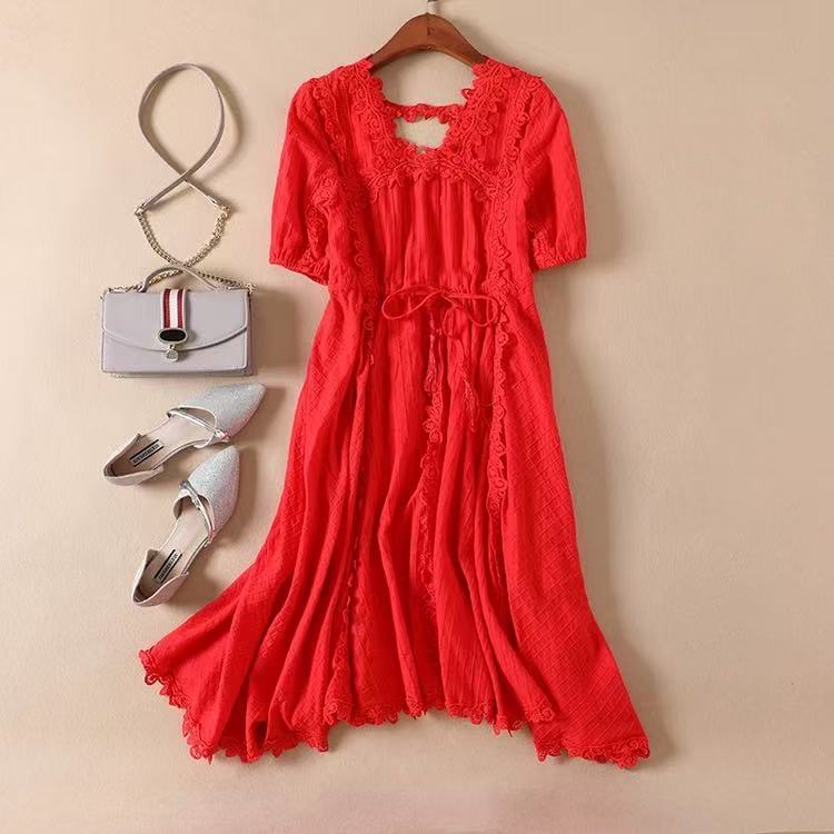 长裙连衣裙显瘦蕾丝大码遮肚子V领盘花钉珠真丝长裙