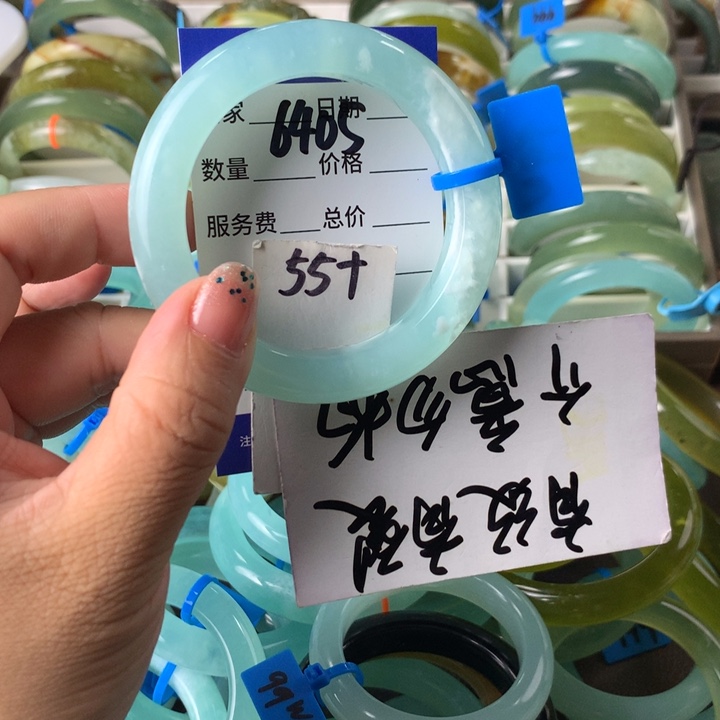 蛇纹石玉未镶嵌手镯6405