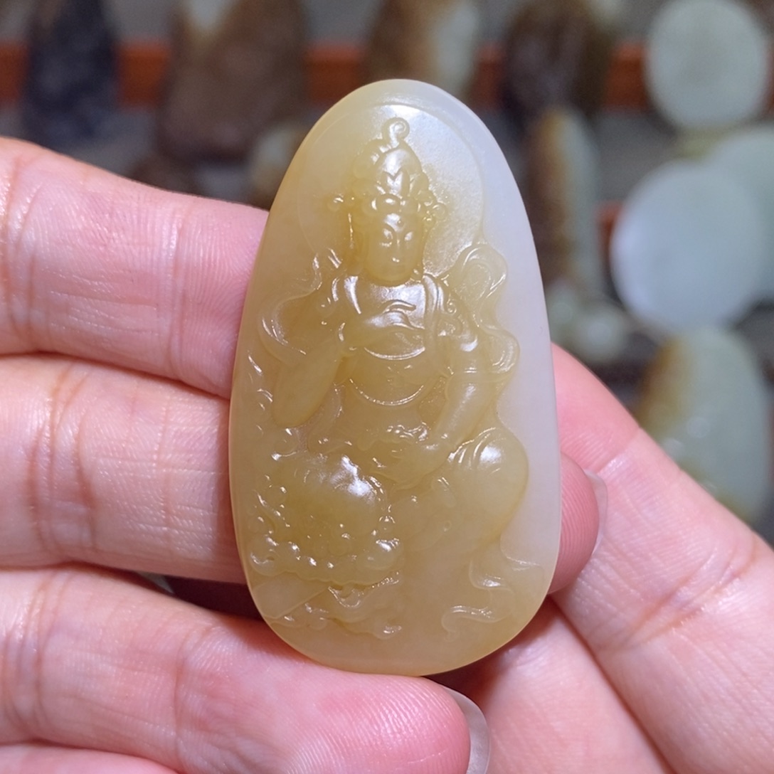 颈饰未镶嵌和田玉（糖玉）文殊菩萨