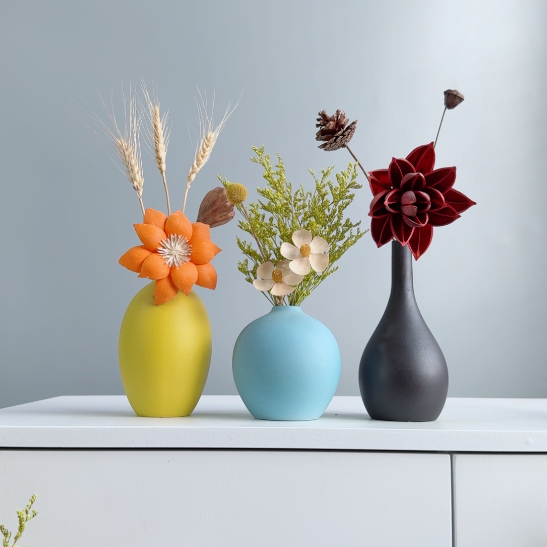 摆件陶瓷小花瓶含花总高约20-30cm