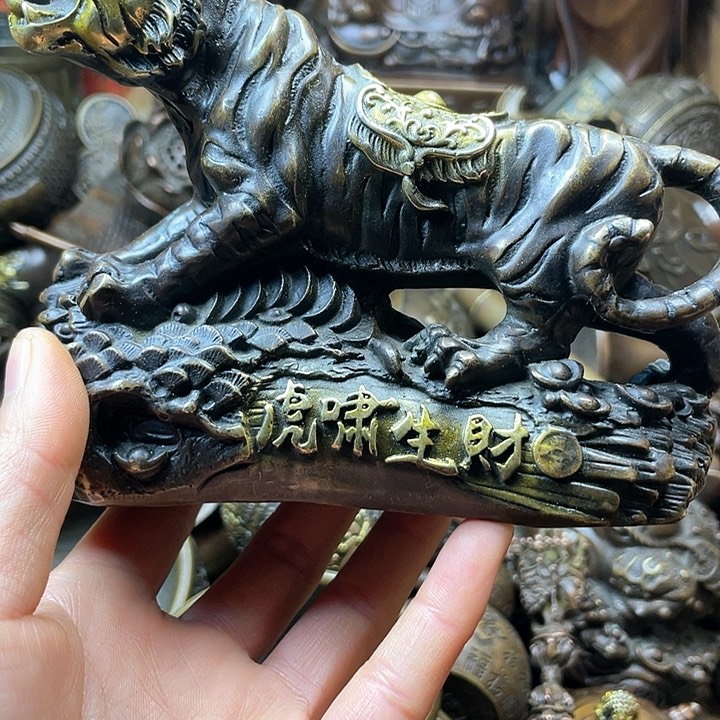 全是铜铜铜器铜器