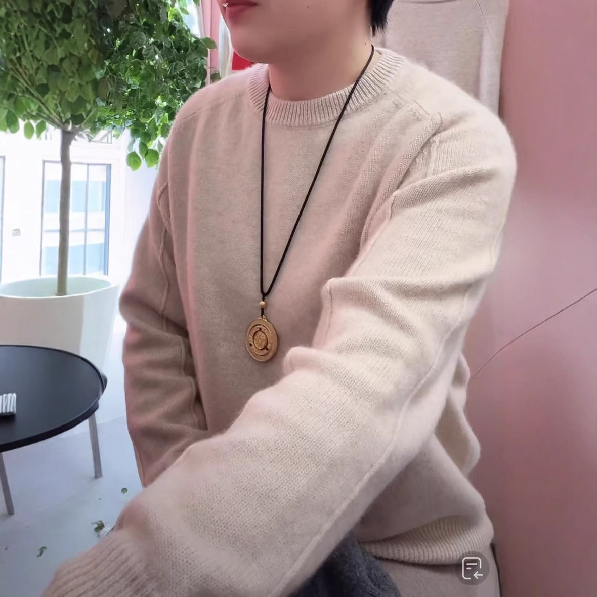 【体感王 小山羊/佼佼者】超细baby绒女士加厚圆领羊绒衫