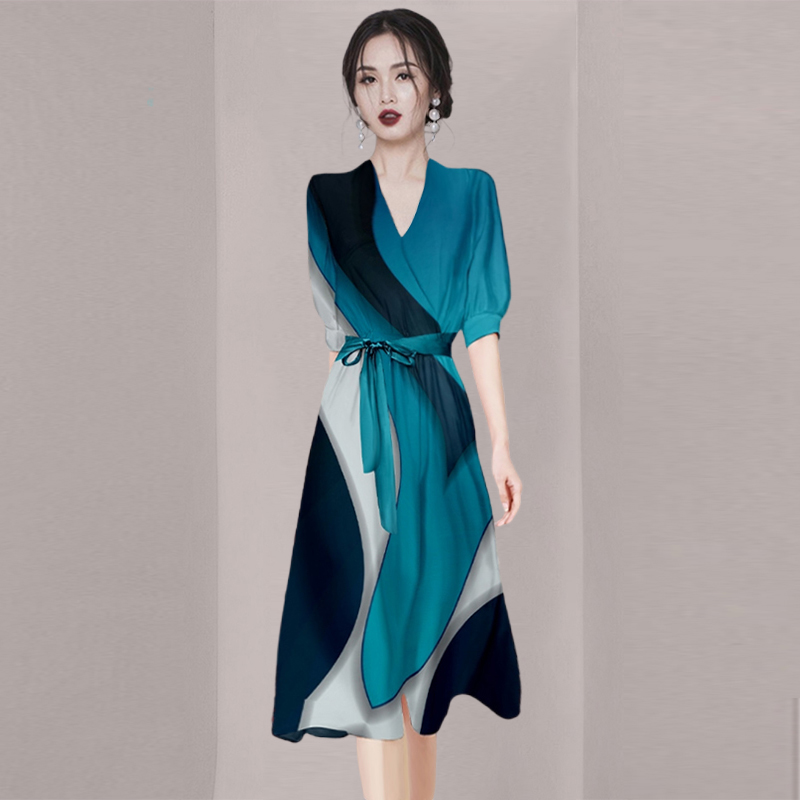 欧美时尚印花短袖连衣裙女夏2025新款高级感气质收腰V领宽松裙子
