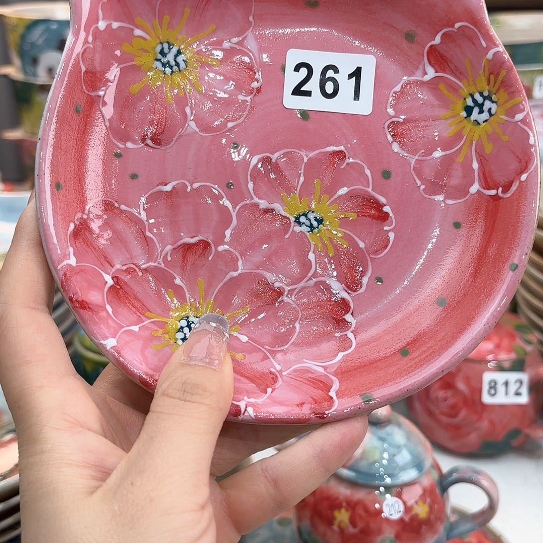 瓷片在这部影片当中饰金字军