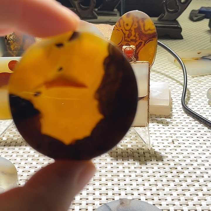 玛瑙/玉髓未镶嵌颈饰