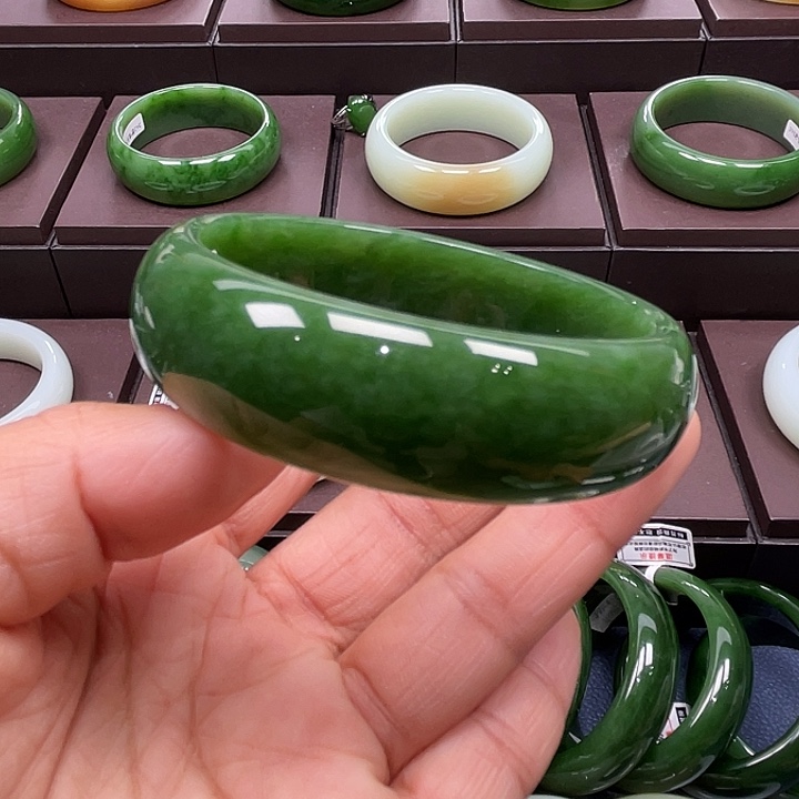 和田玉未镶嵌手镯5960