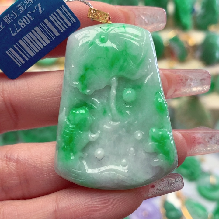 翡翠颈饰18K金镶嵌挂件