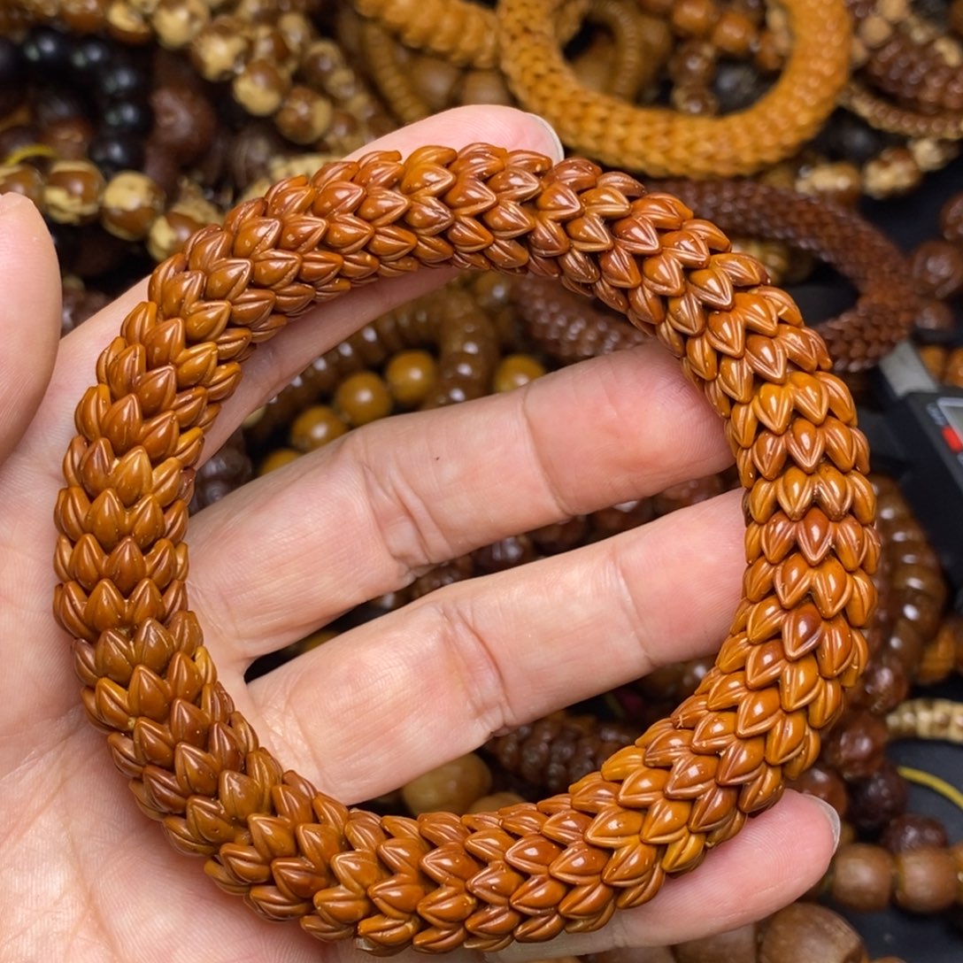 杰***斯紫金鼠吊坠紫金鼠雕刻九瓣莲花14尺寸