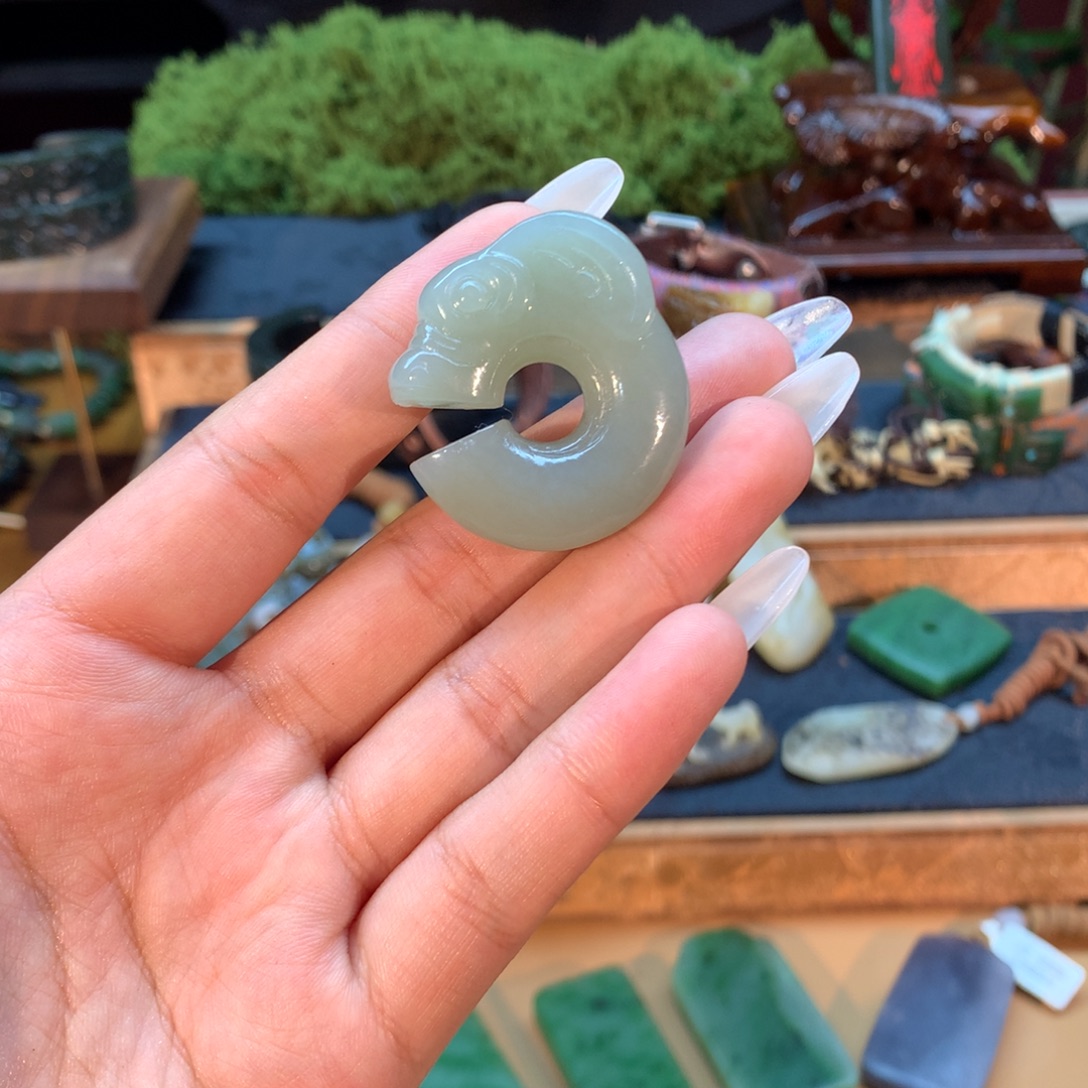 和田玉（糖玉）未镶嵌挂件