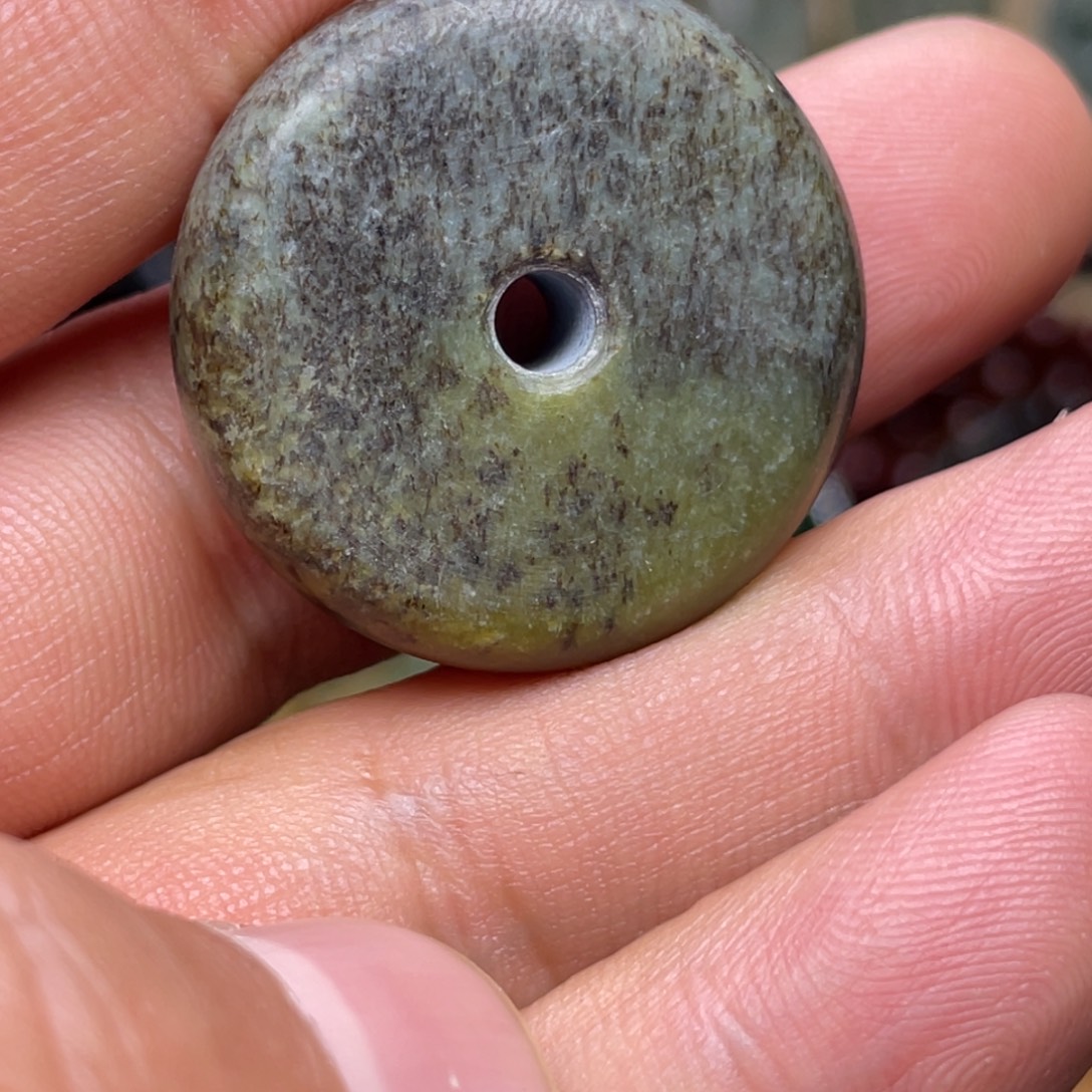 岫岩河磨玉（透闪石质玉）未镶嵌颈饰