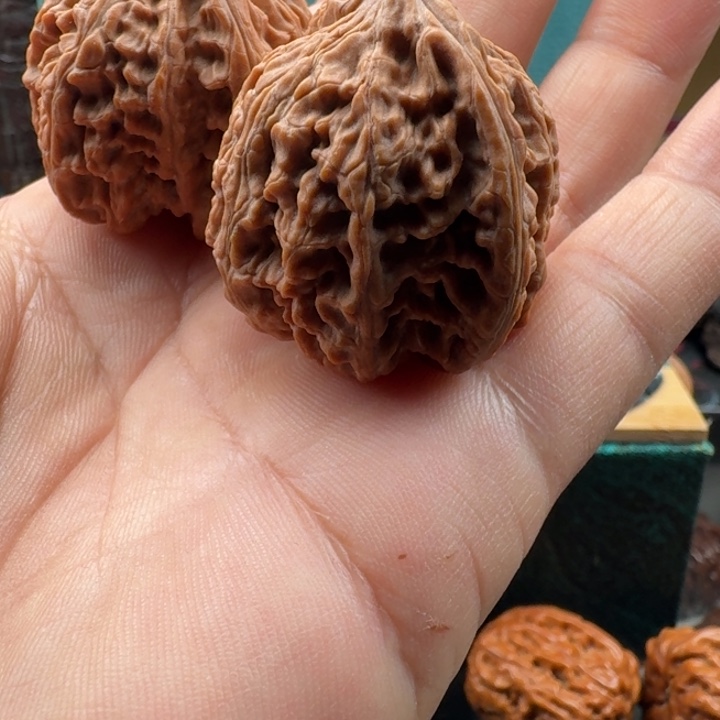 文玩核桃吊坠野生核桃