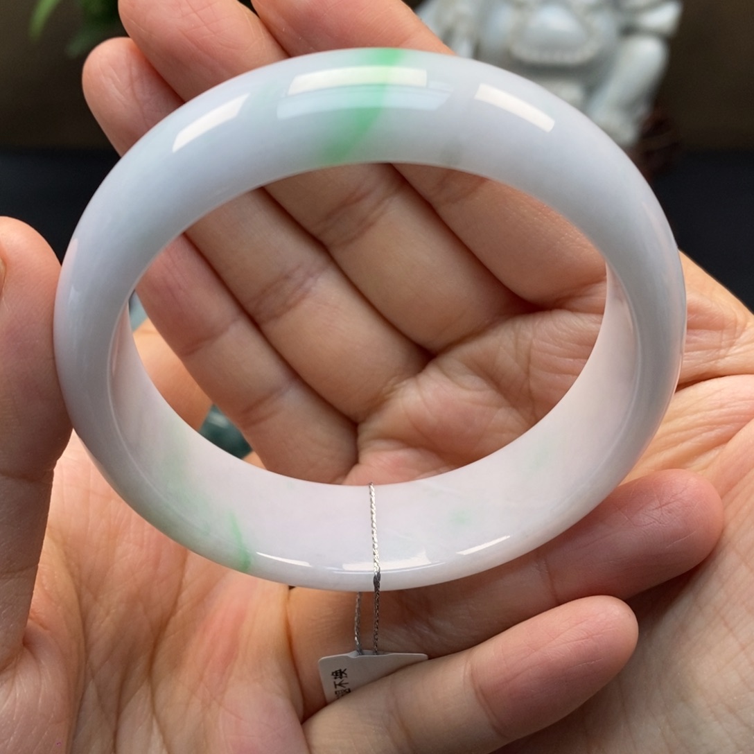翡翠手镯未镶嵌天然