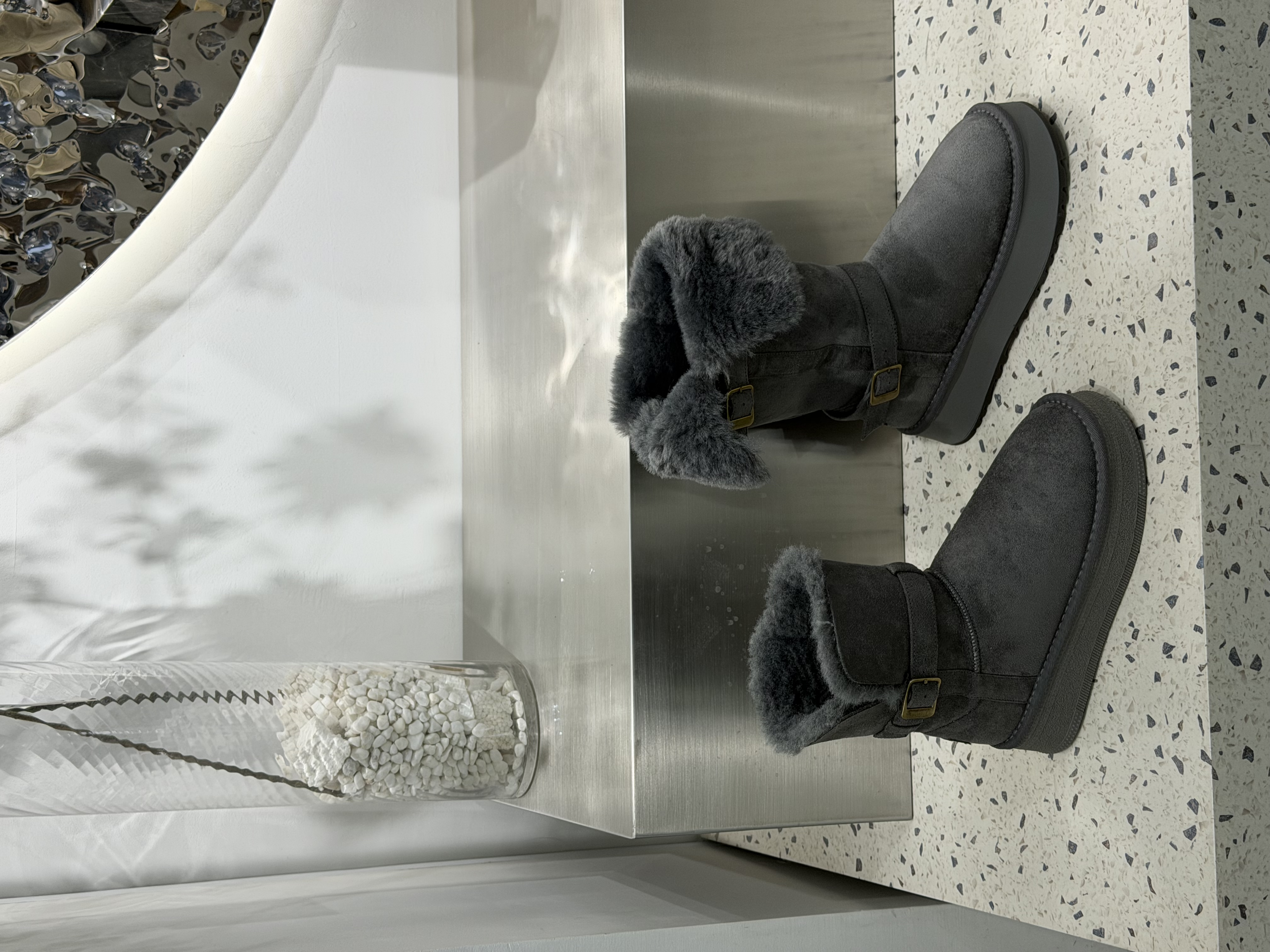 仓美美女装-短筒长筒卡扣设计休闲鞋跟高3.5CM（半码脚拍大！）