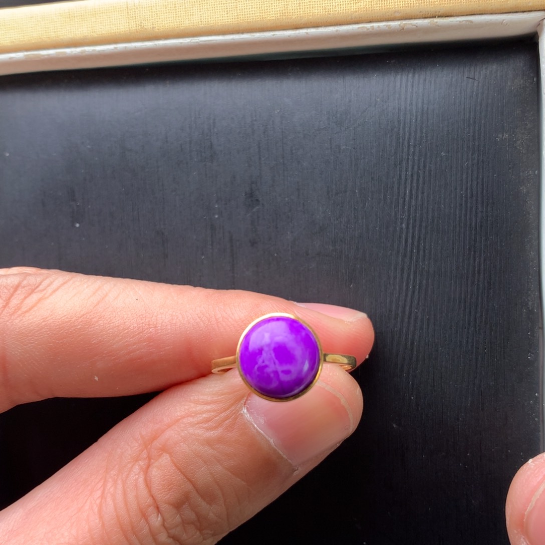 苏纪石（舒俱来）18K金镶嵌戒指