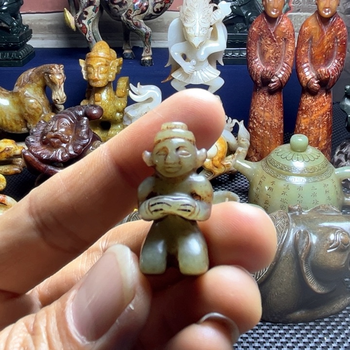 和田玉颈饰未镶嵌万**甦