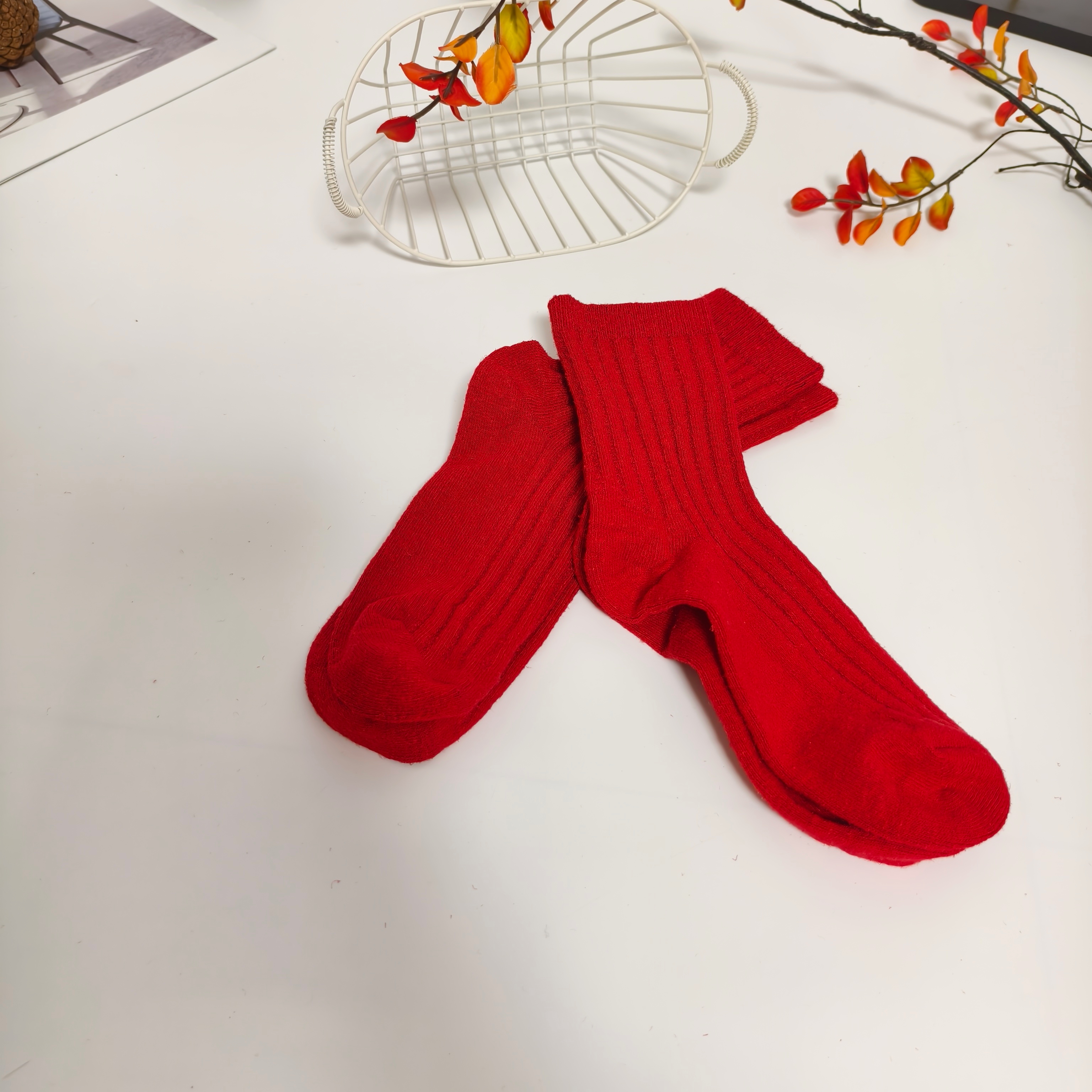 新年款汉麻红色加厚中筒袜男女同款吸湿透气无异味亲肤舒适