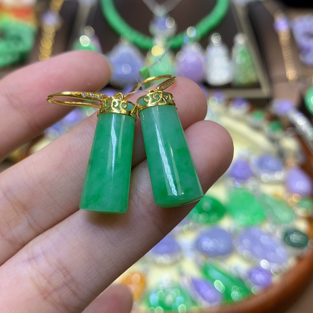 【闪购商品】翡翠18K金镶嵌颈饰翡翠