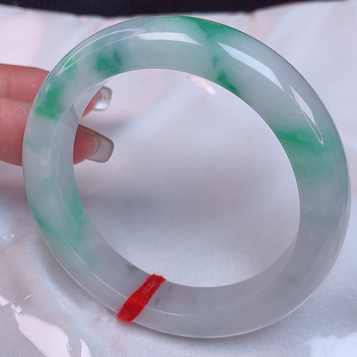 翡翠手镯未镶嵌53+ 翡翠手镯