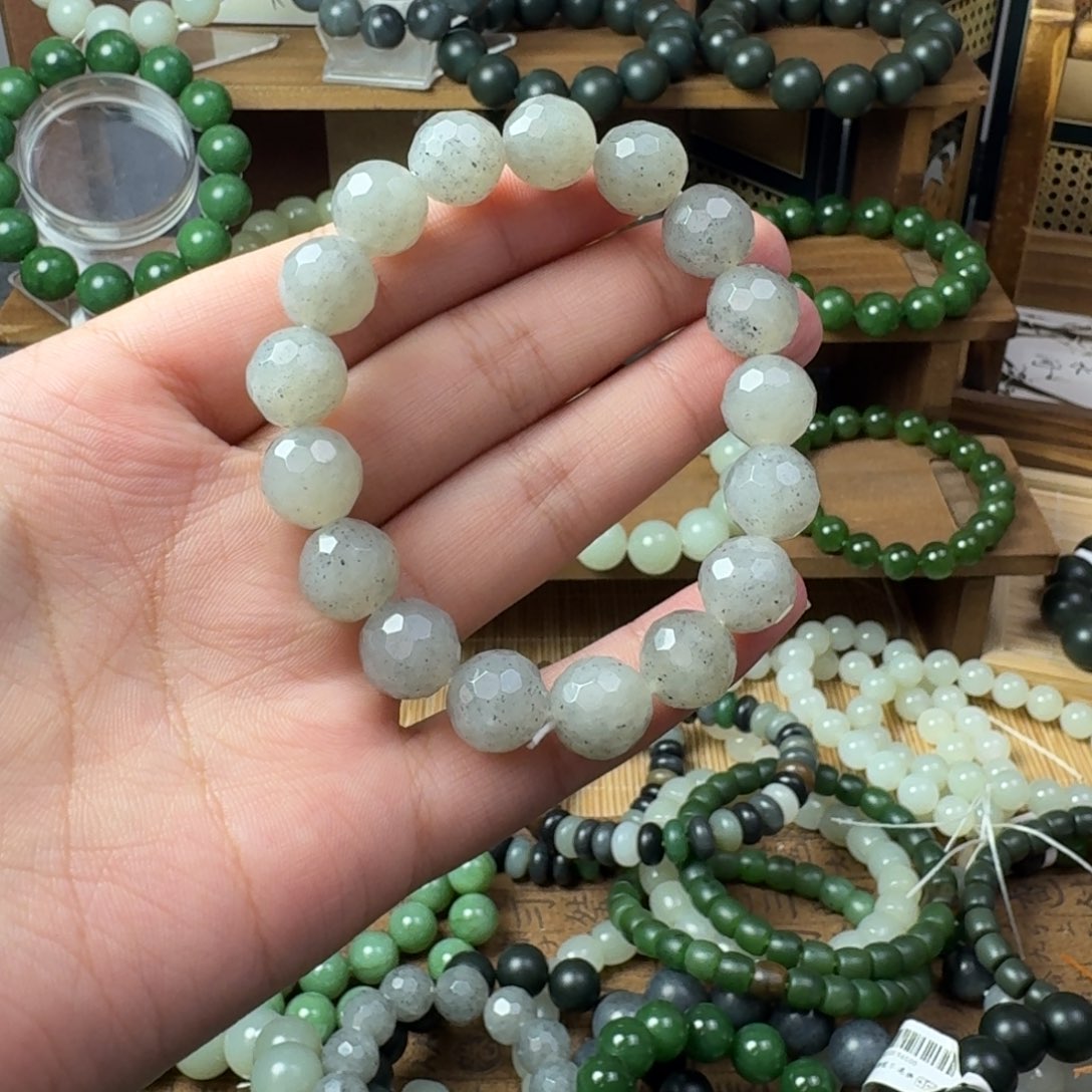 和田玉未镶嵌手链