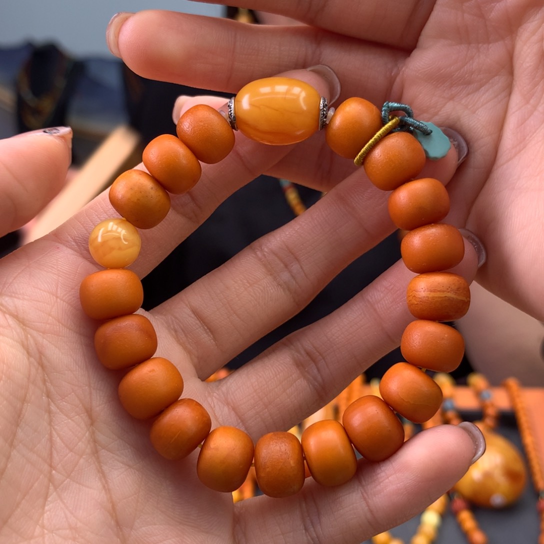 蜜蜡手串未镶嵌多样性发