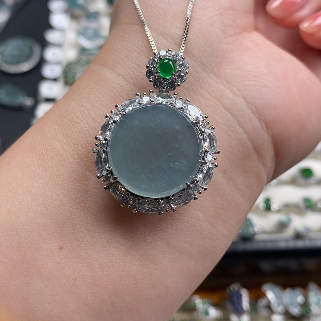 未镶嵌挂件翡翠翡翠