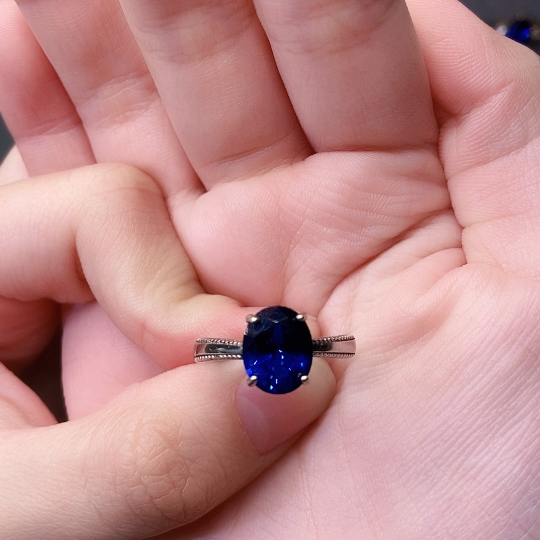 银S925镶嵌蓝宝石戒指
