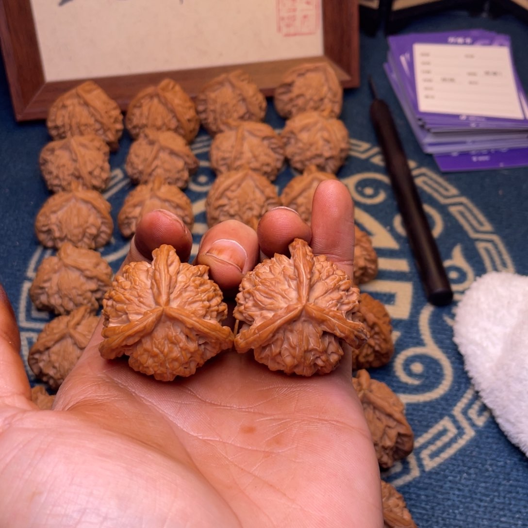 把件文玩核桃邱**?盘山39