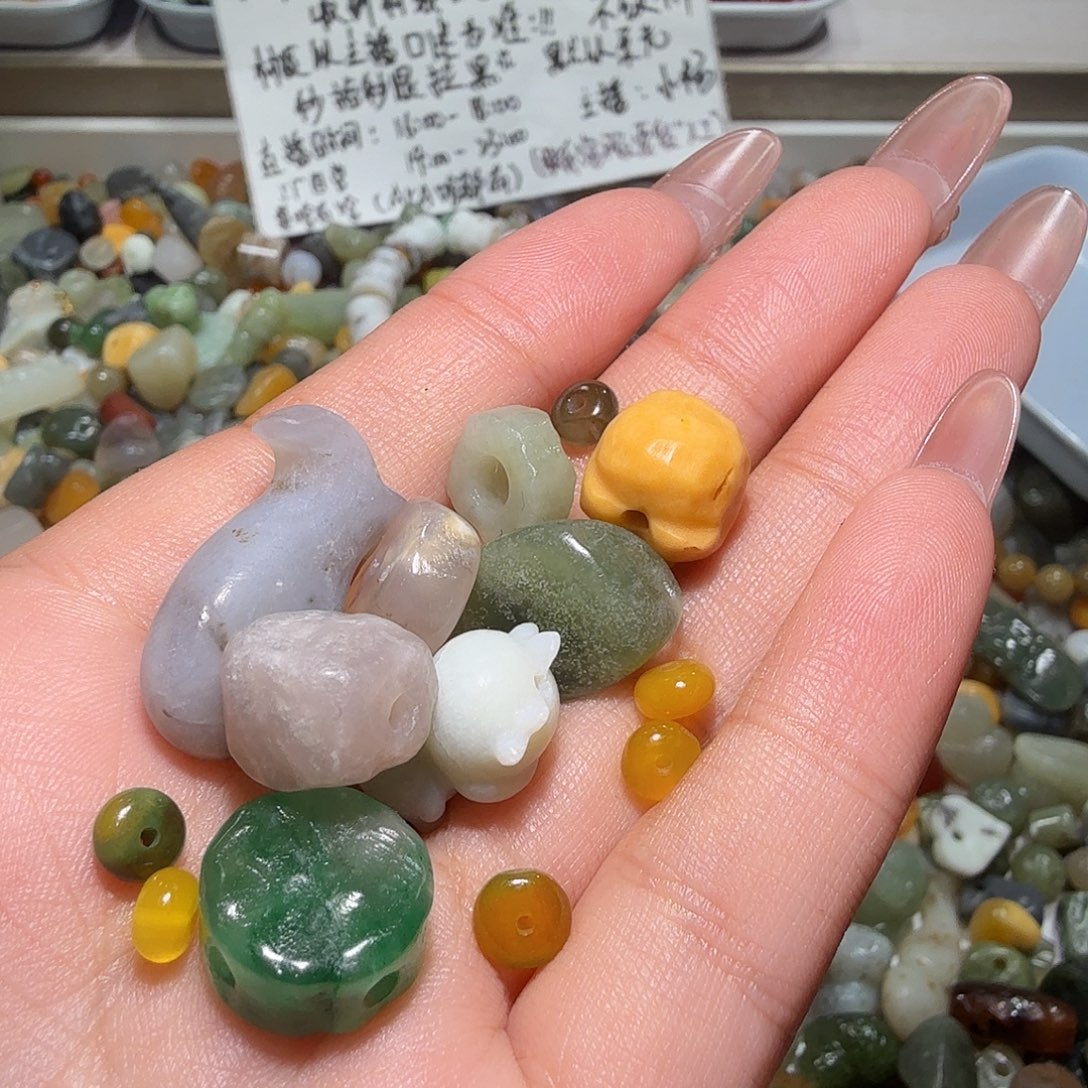 f***.和田玉未镶嵌珠宝奇石