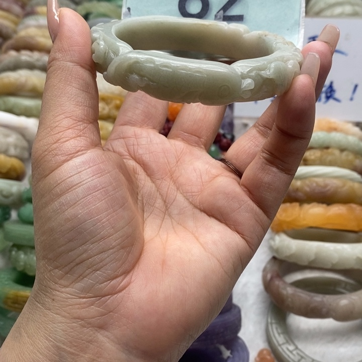 石英岩玉未镶嵌手链