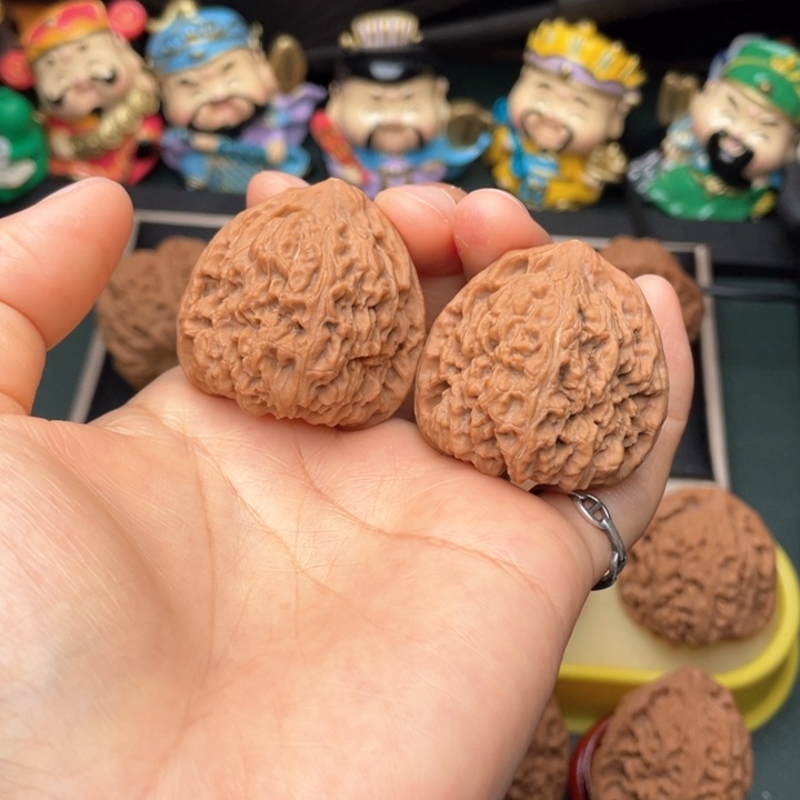 文玩核桃吊坠37尺三角福利放漏直接拍