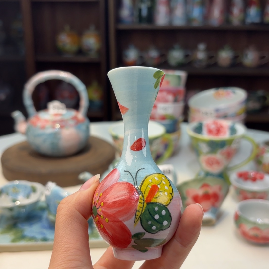 瓷片兔兔好可爱啊我