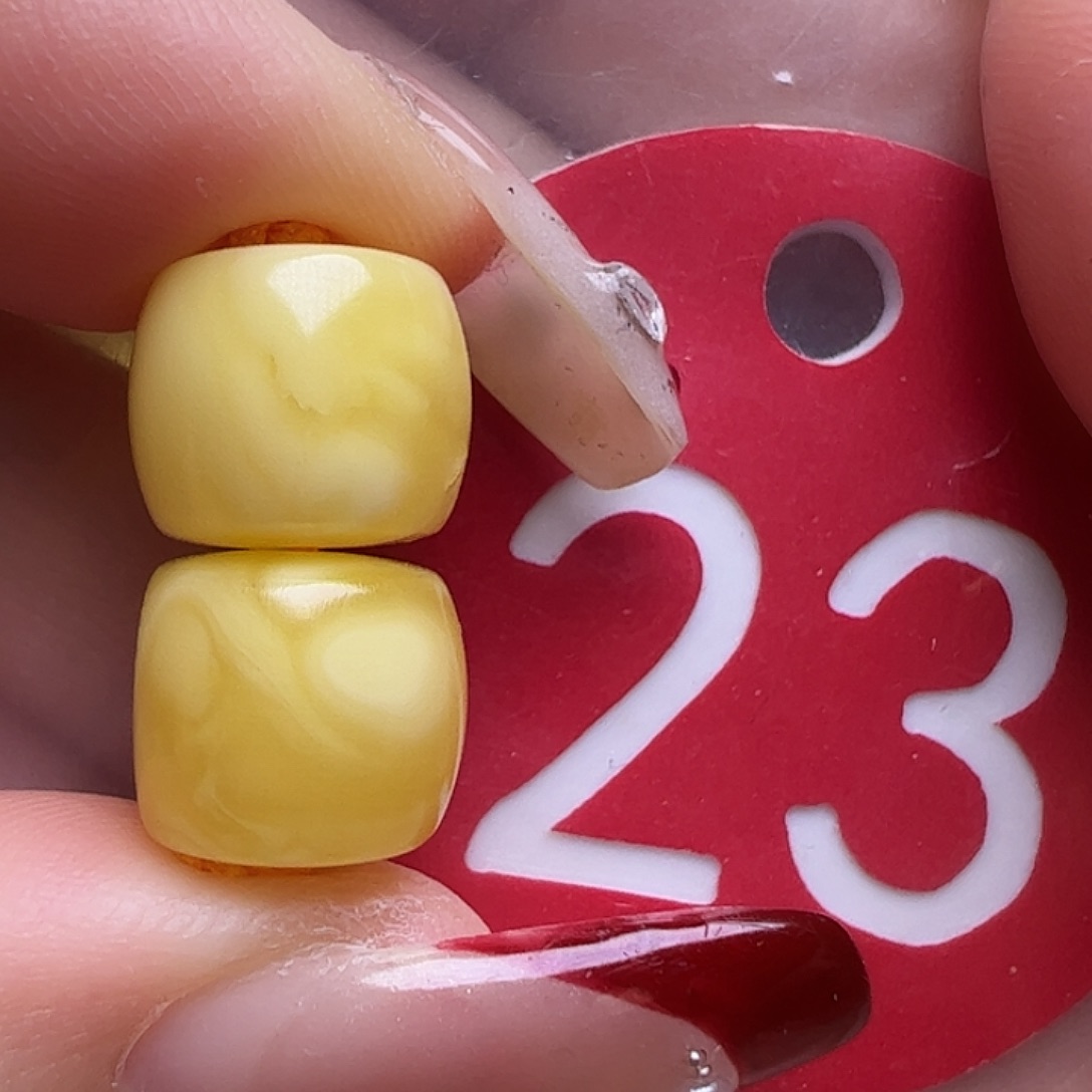 蜜蜡未镶嵌珠宝奇石微瑕10mm直切