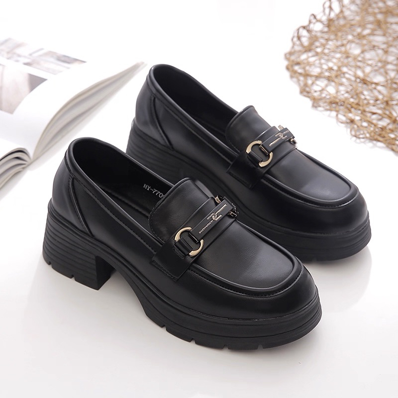 中跟防水常规通勤乐福鞋皮鞋厚底黑色单鞋