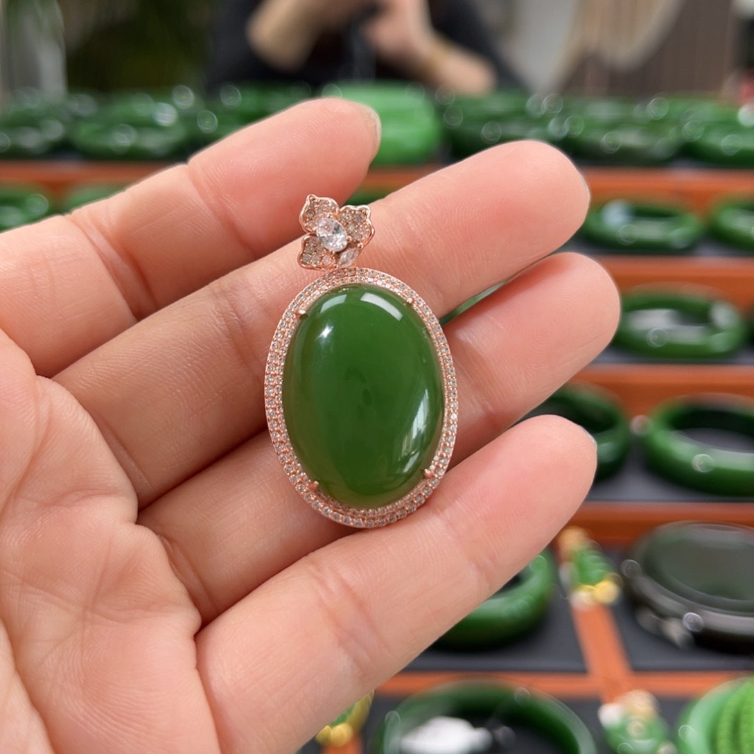 颈饰银S925镶嵌和田玉