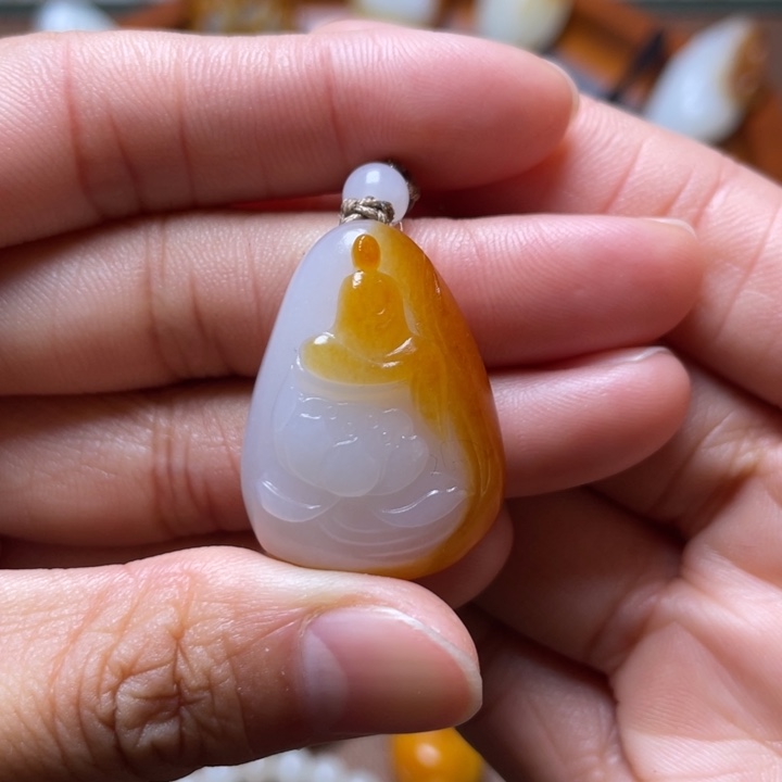 和田玉未镶嵌挂件